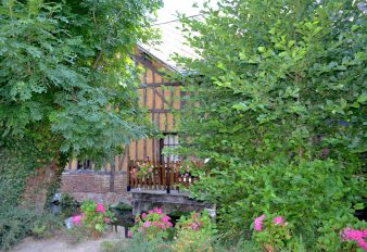 ALLEE DE LA CALONNE ET SES MAISONS