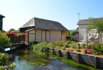 PLACE LAVOIR ET SIRENE